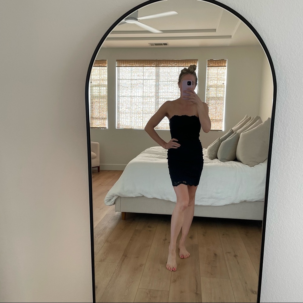 Velvet by Graham and Spencer Black Lace Cocktail Dress